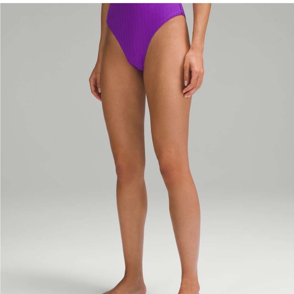 Lululemon High Waist Skimpy bottom
